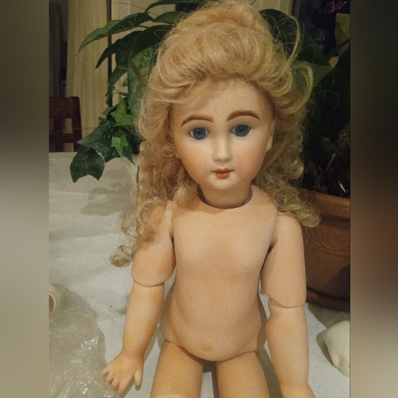 Vintage Artist  Reproduction All Porcelain Jointed Doll - Picture 2 of 16